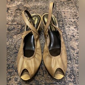 Donald J Pliner Dolly gold leather slingback peep toe pump